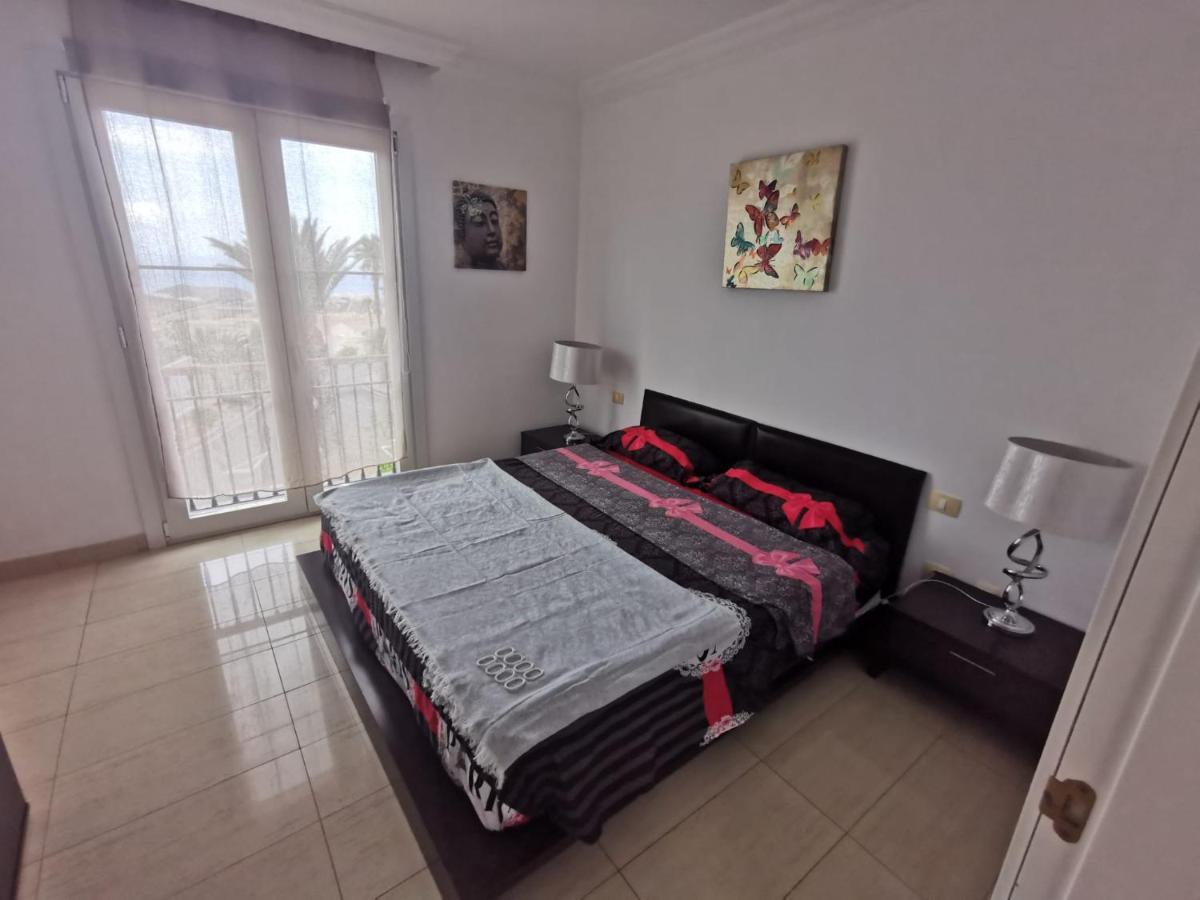 Relax And Enjoy In Tenerife Sud! Villa Chayofa Exteriör bild