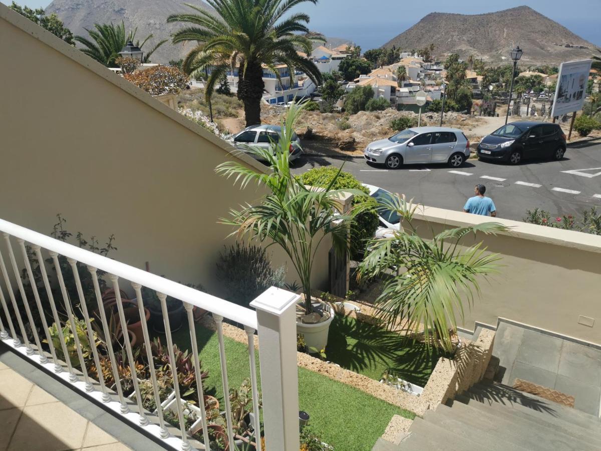 Relax And Enjoy In Tenerife Sud! Villa Chayofa Exteriör bild